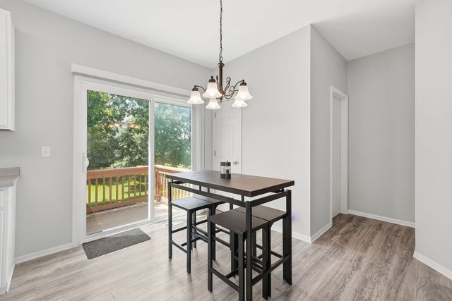 1874 Fredericksburg Lane, Aurora, IL 60503