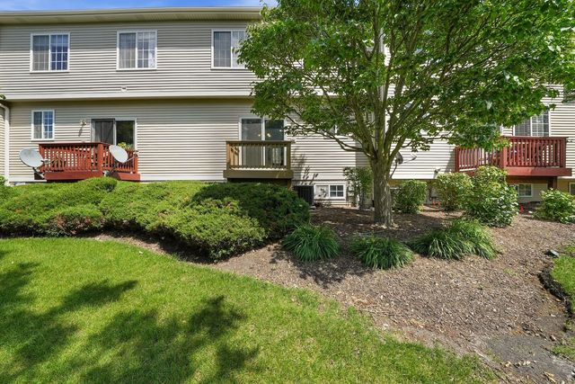 1874 Fredericksburg Lane, Aurora, IL 60503
