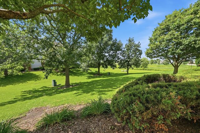 1874 Fredericksburg Lane, Aurora, IL 60503