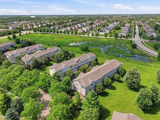 1874 Fredericksburg Lane, Aurora, IL 60503