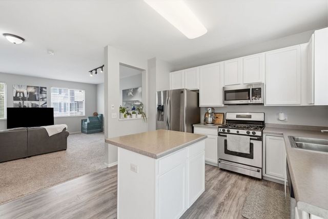1874 Fredericksburg Lane, Aurora, IL 60503