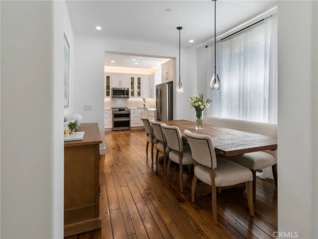 70 Clouds, Irvine, CA 92603