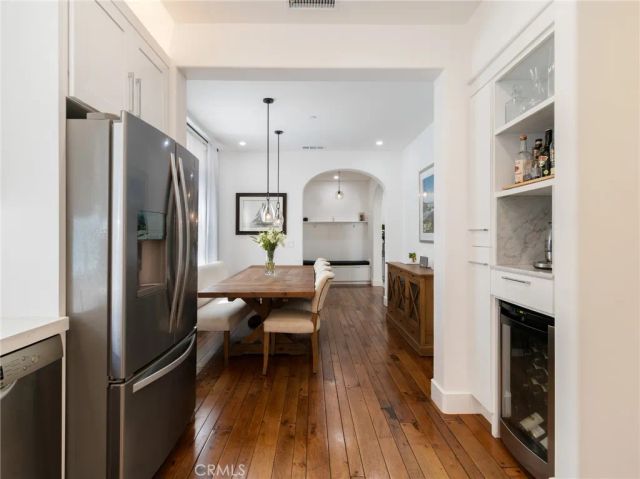 70 Clouds, Irvine, CA 92603