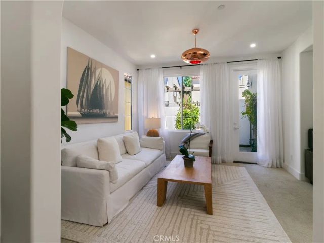 70 Clouds, Irvine, CA 92603