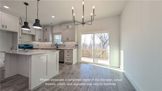 17 Lockhart Drive, Bella Vista, AR 72715
