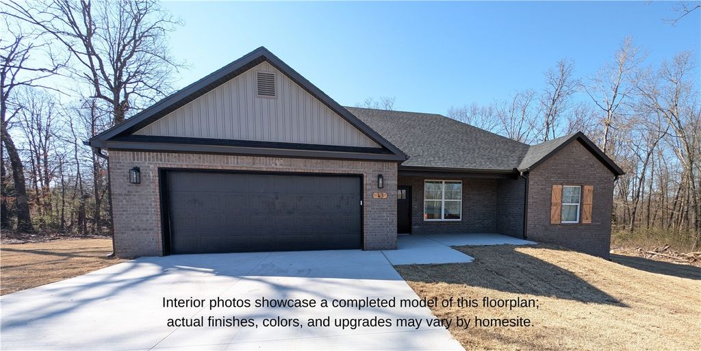 17 Lockhart Drive, Bella Vista, AR 72715