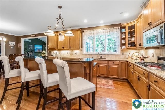 60 Melchor Drive, Williams Twp, PA 18042