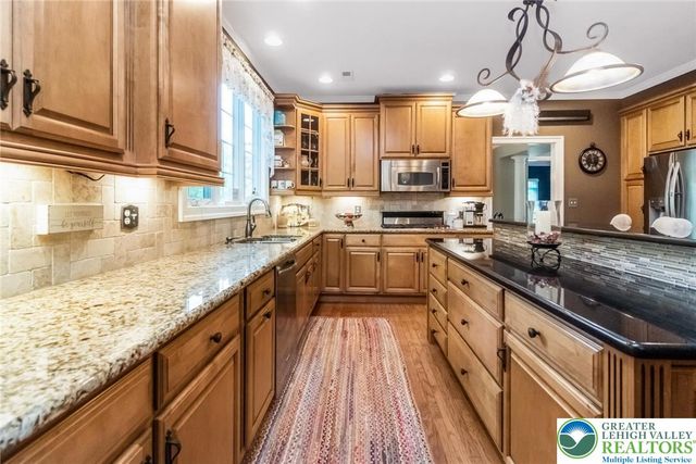 60 Melchor Drive, Williams Twp, PA 18042