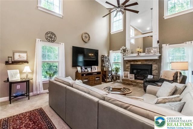 60 Melchor Drive, Williams Twp, PA 18042