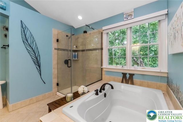 60 Melchor Drive, Williams Twp, PA 18042