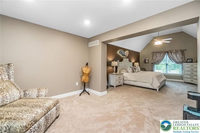 60 Melchor Drive, Williams Twp, PA 18042