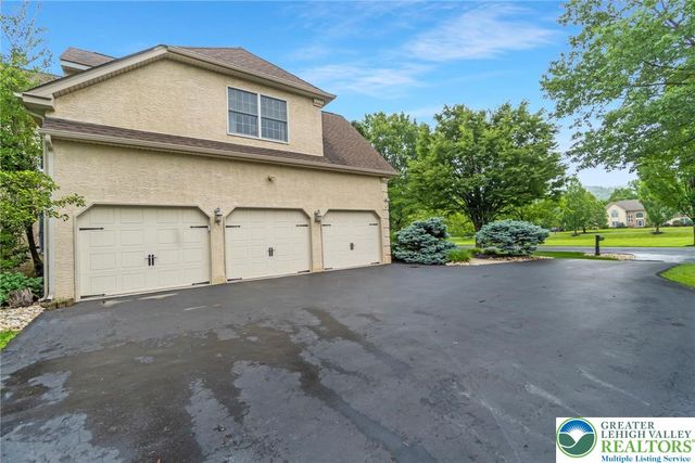 60 Melchor Drive, Williams Twp, PA 18042