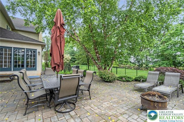 60 Melchor Drive, Williams Twp, PA 18042