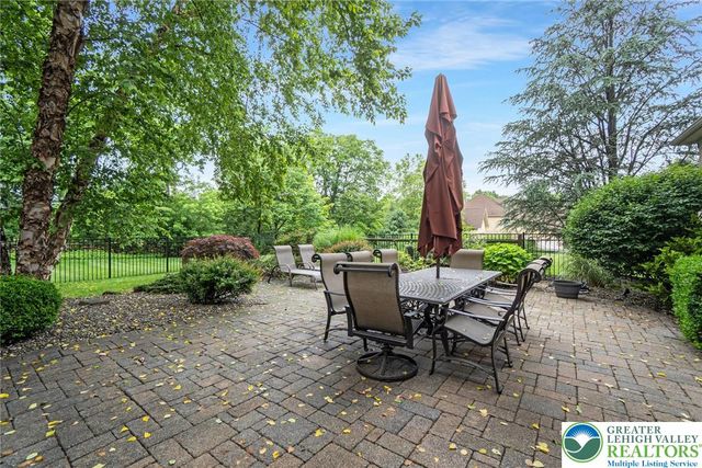 60 Melchor Drive, Williams Twp, PA 18042