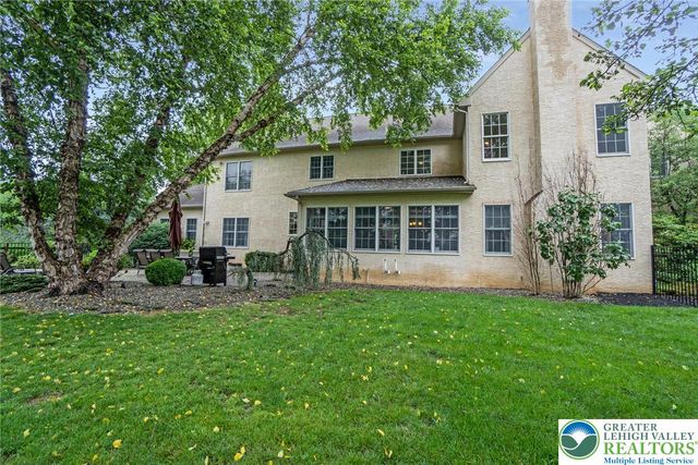 60 Melchor Drive, Williams Twp, PA 18042
