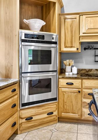 4305 STONEY RIDGE TRAIL, Oshkosh, WI 54904