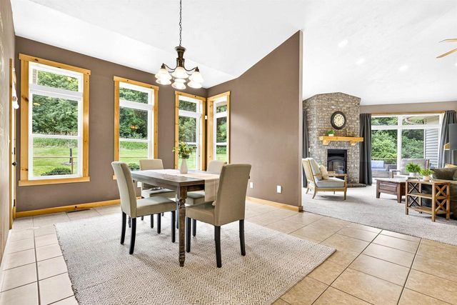 4305 STONEY RIDGE TRAIL, Oshkosh, WI 54904