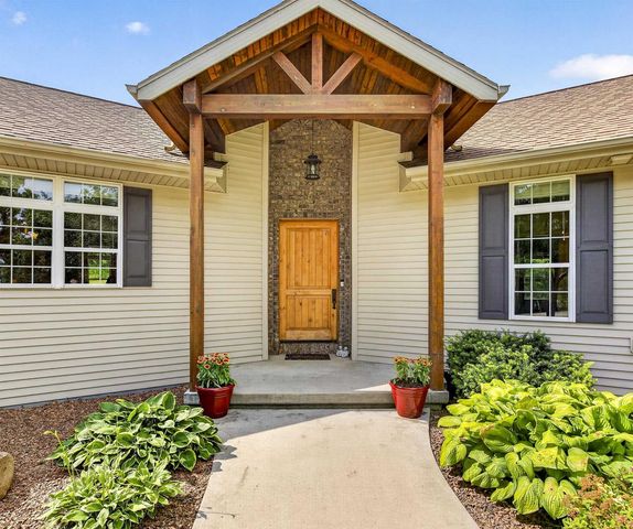 4305 STONEY RIDGE TRAIL, Oshkosh, WI 54904