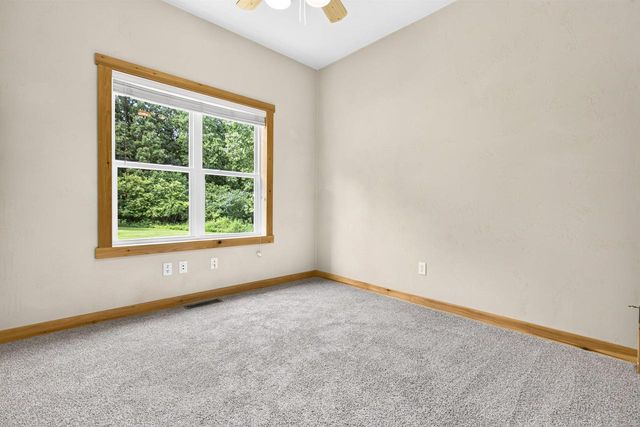 4305 STONEY RIDGE TRAIL, Oshkosh, WI 54904