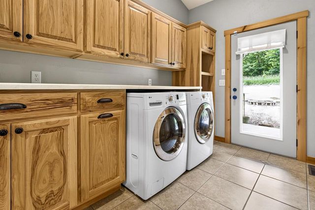 4305 STONEY RIDGE TRAIL, Oshkosh, WI 54904