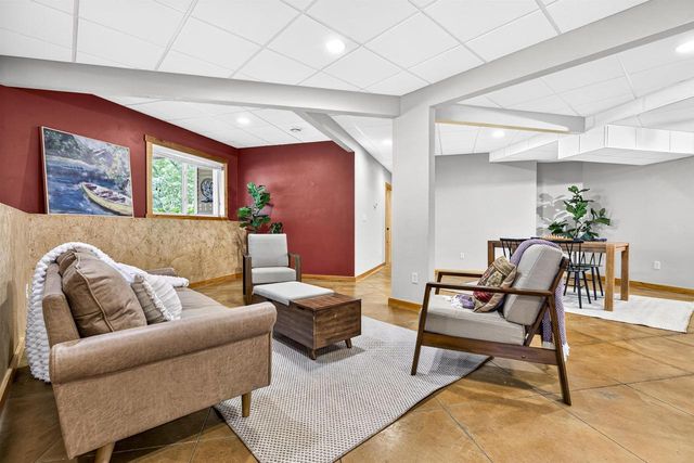 4305 STONEY RIDGE TRAIL, Oshkosh, WI 54904