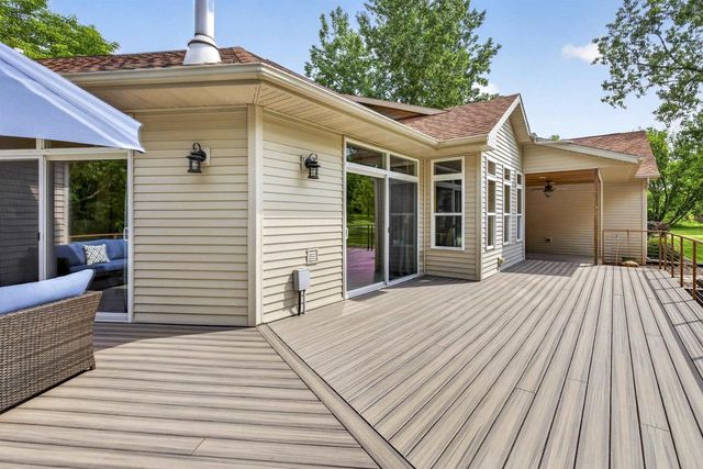 4305 STONEY RIDGE TRAIL, Oshkosh, WI 54904