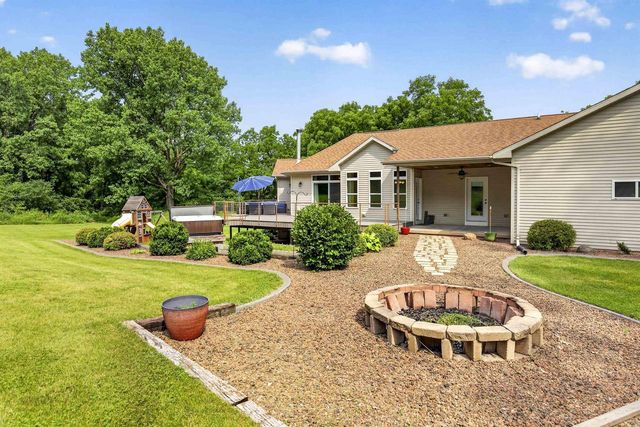 4305 STONEY RIDGE TRAIL, Oshkosh, WI 54904