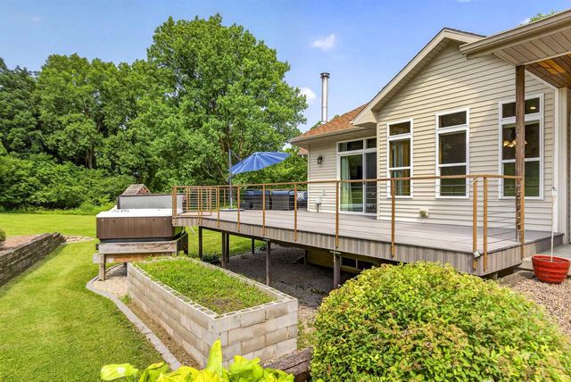 4305 STONEY RIDGE TRAIL, Oshkosh, WI 54904