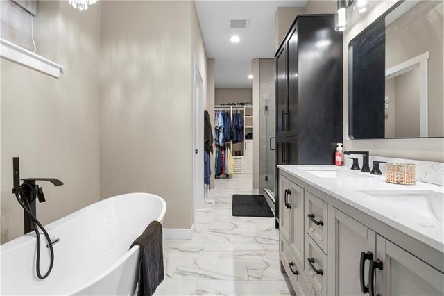 284 SW 1311 Road, Holden, MO 64040