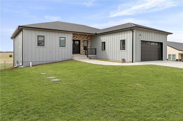 284 SW 1311 Road, Holden, MO 64040