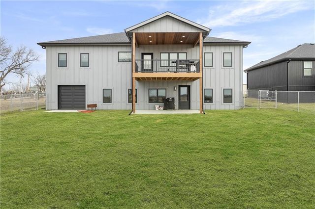 284 SW 1311 Road, Holden, MO 64040