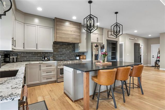 284 SW 1311 Road, Holden, MO 64040