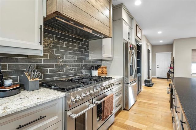 284 SW 1311 Road, Holden, MO 64040