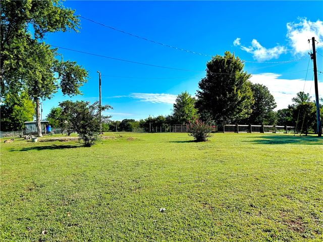 14451 Gains Road, Fayetteville, AR 72701