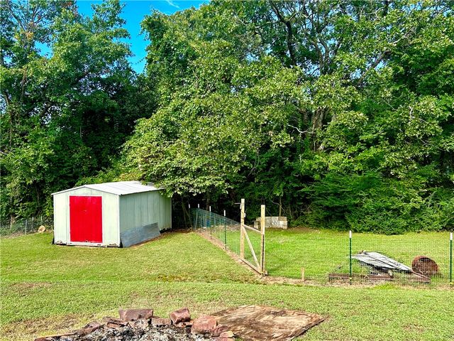 14451 Gains Road, Fayetteville, AR 72701