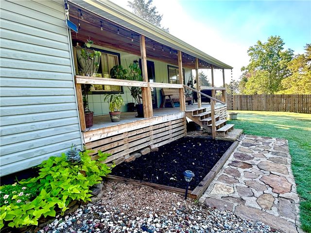 14451 Gains Road, Fayetteville, AR 72701