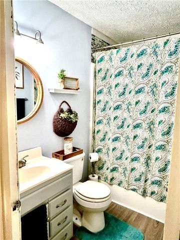 14451 Gains Road, Fayetteville, AR 72701