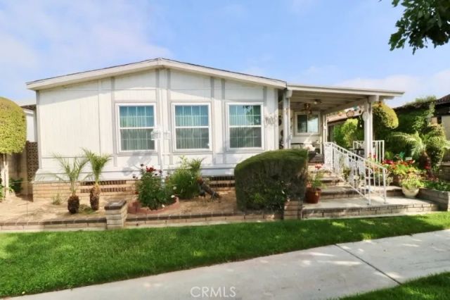 1346 Clear Lake 70, Brea, CA 92821