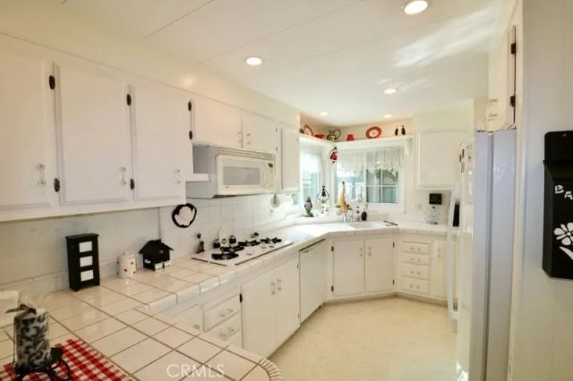 1346 Clear Lake 70, Brea, CA 92821