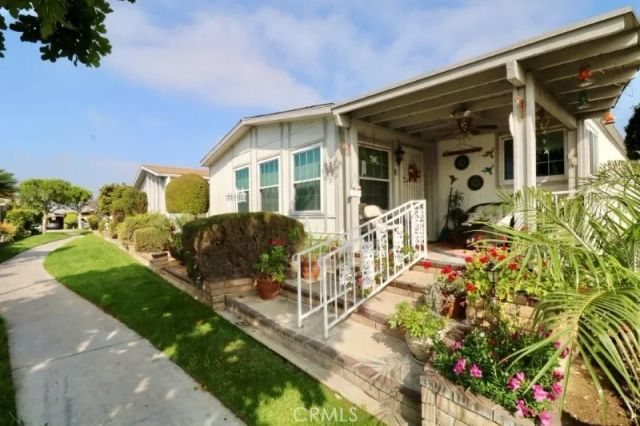 1346 Clear Lake 70, Brea, CA 92821