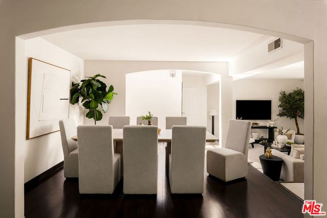 10216 Cielo Drive, Los Angeles, CA 90210