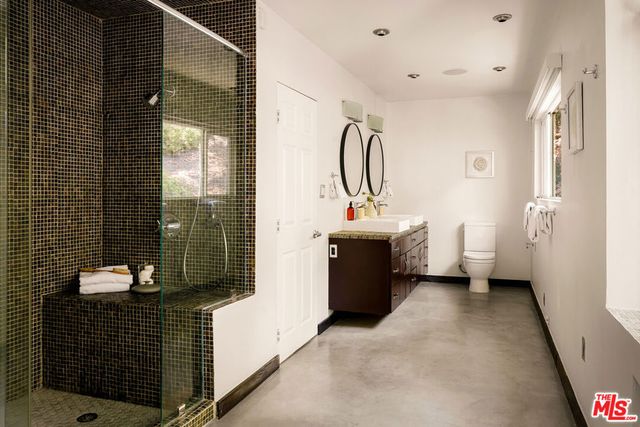 10216 Cielo Drive, Los Angeles, CA 90210