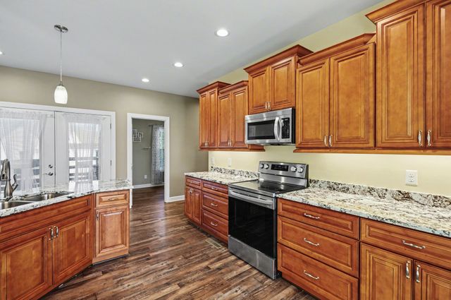 101 Emerald Valley Ct, Castalian Springs, TN 37031