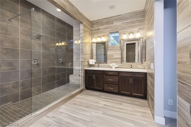 1 Costa Tropical Drive, Henderson, NV 89011