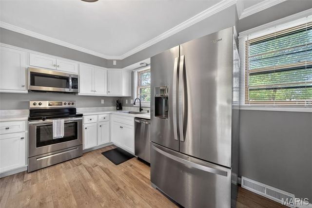 6 Al Lin Court, Bridgeton, MO 63044