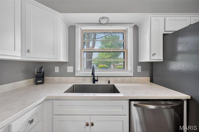 6 Al Lin Court, Bridgeton, MO 63044