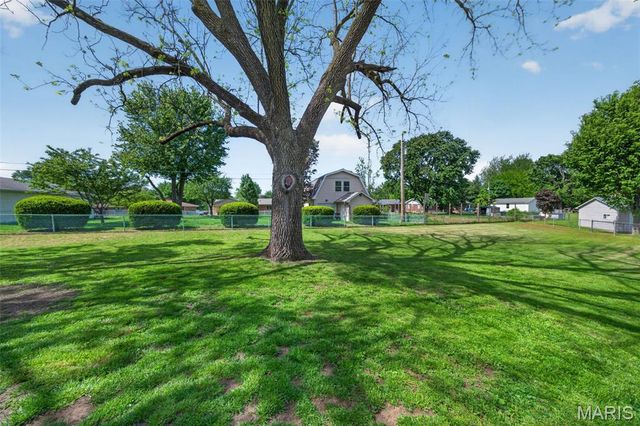 6 Al Lin Court, Bridgeton, MO 63044