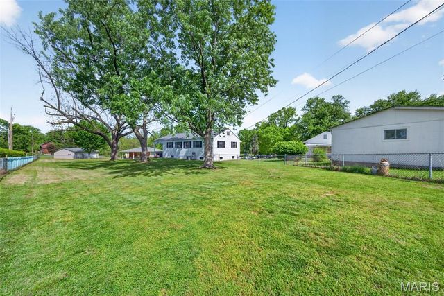 6 Al Lin Court, Bridgeton, MO 63044