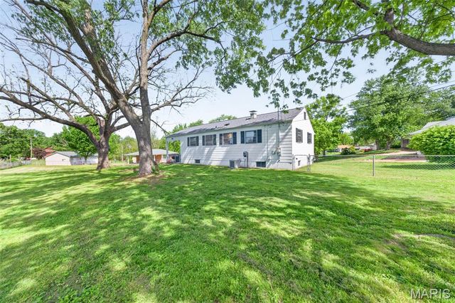 6 Al Lin Court, Bridgeton, MO 63044