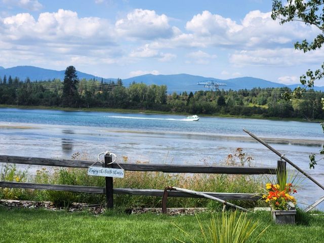 465 Guinevere Dr, Usk, WA 99180